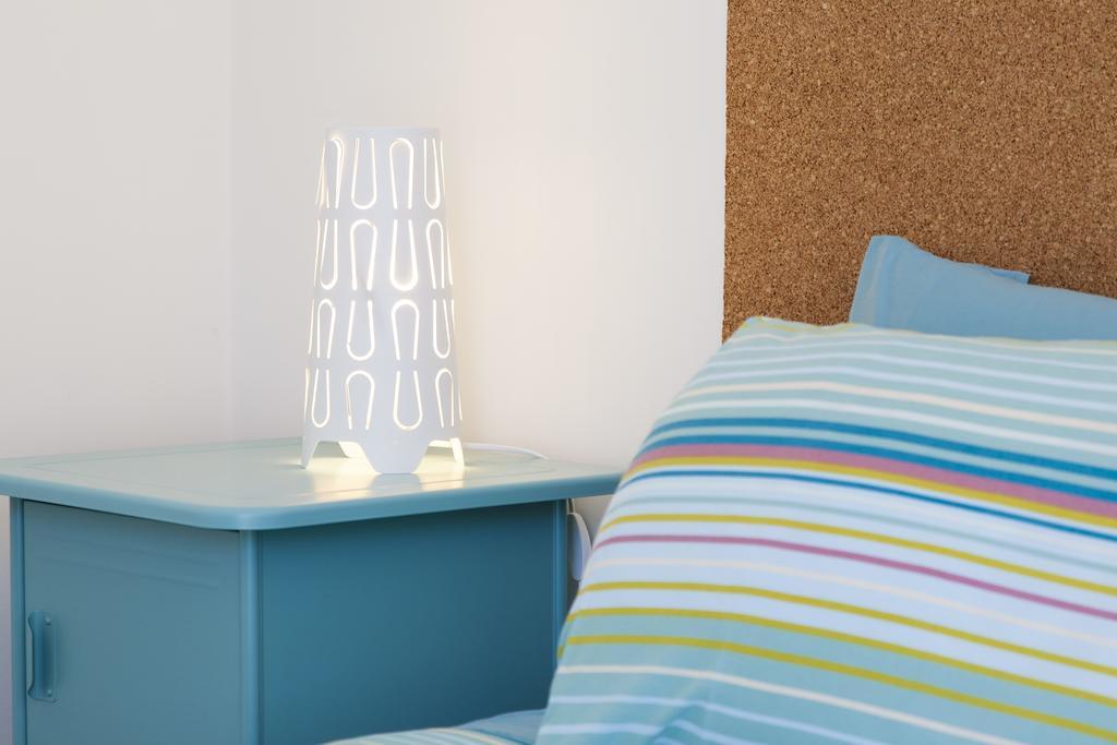 Joivy Joyful 2Br Apt With Terrace Nearby Sao Bento Palace Lisboa Kültér fotó